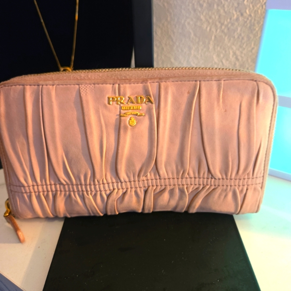 Prada Gaufre Nappa Leather Long Zippy Wallet Beige Taupe Blush Juta Pleated